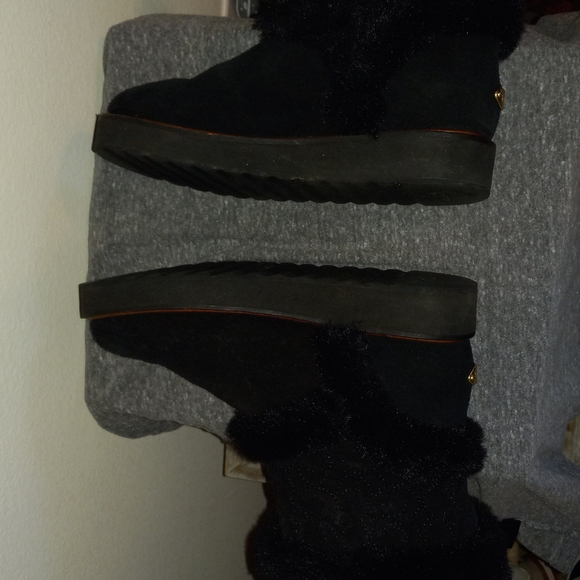 Coach - Picture 4 of 7